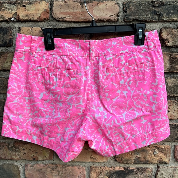 LILLY PULITZER 5" Callahan Stretch Short in Cosmo Pink Size 6 - Picture 2 of 3